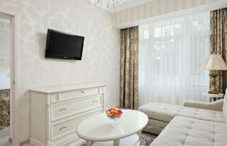 Гостиница Казахстан Ессентуки Люкс двухкомнатный-3