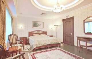 Гостиница Казахстан Ессентуки Сюит четырехкомнатный-1